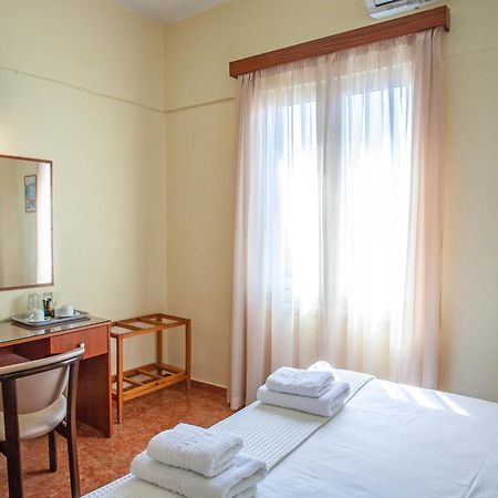 Lucia Hotel Chania  ภายนอก รูปภาพ