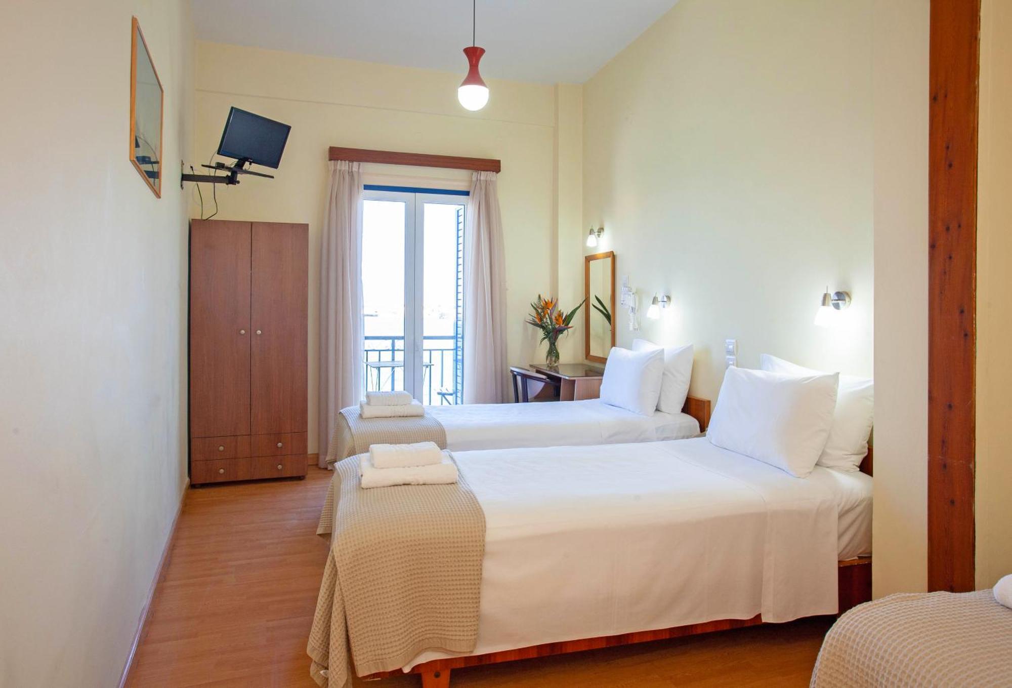Lucia Hotel Chania  ภายนอก รูปภาพ